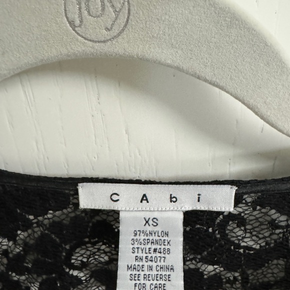 Lace Cover - Picture 2 of 4